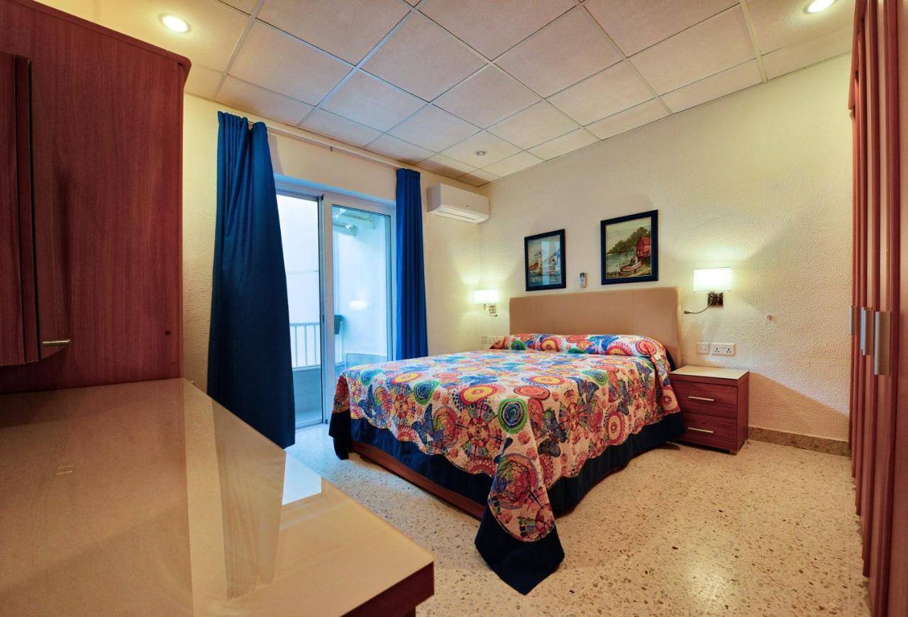 Beachfront With Seaviews Apartment No56 Award Winner Unbeatable Location For Closeness To The Sea Ideal For Guests Looking For Winter Spring And Autumn Breaks In Sunny Malta Also Ideal For Coastal Hikers Mellieha Ngoại thất bức ảnh